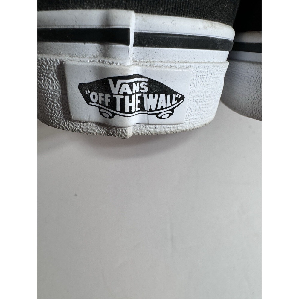 Vans Women's Size 8 - Lot of 2 Pair. Excellent condition! - Picture 6 of 10